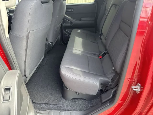 Used 2022 Red Nissan S image 13