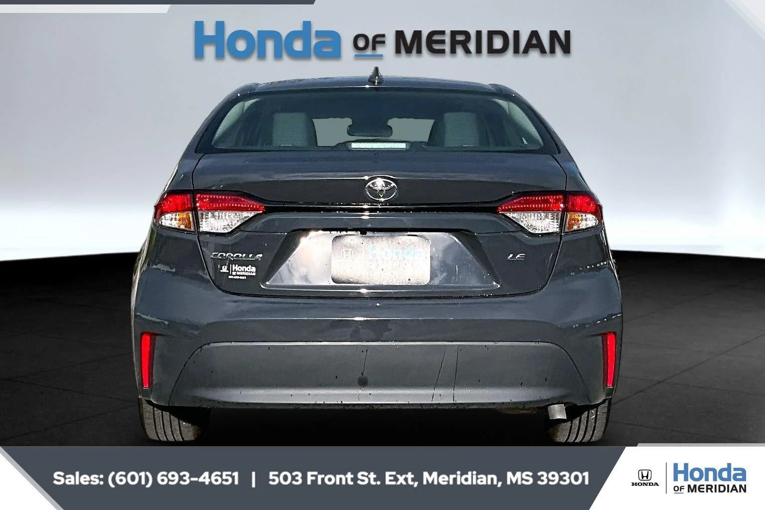 Used 2025 Underground Toyota LE image 4