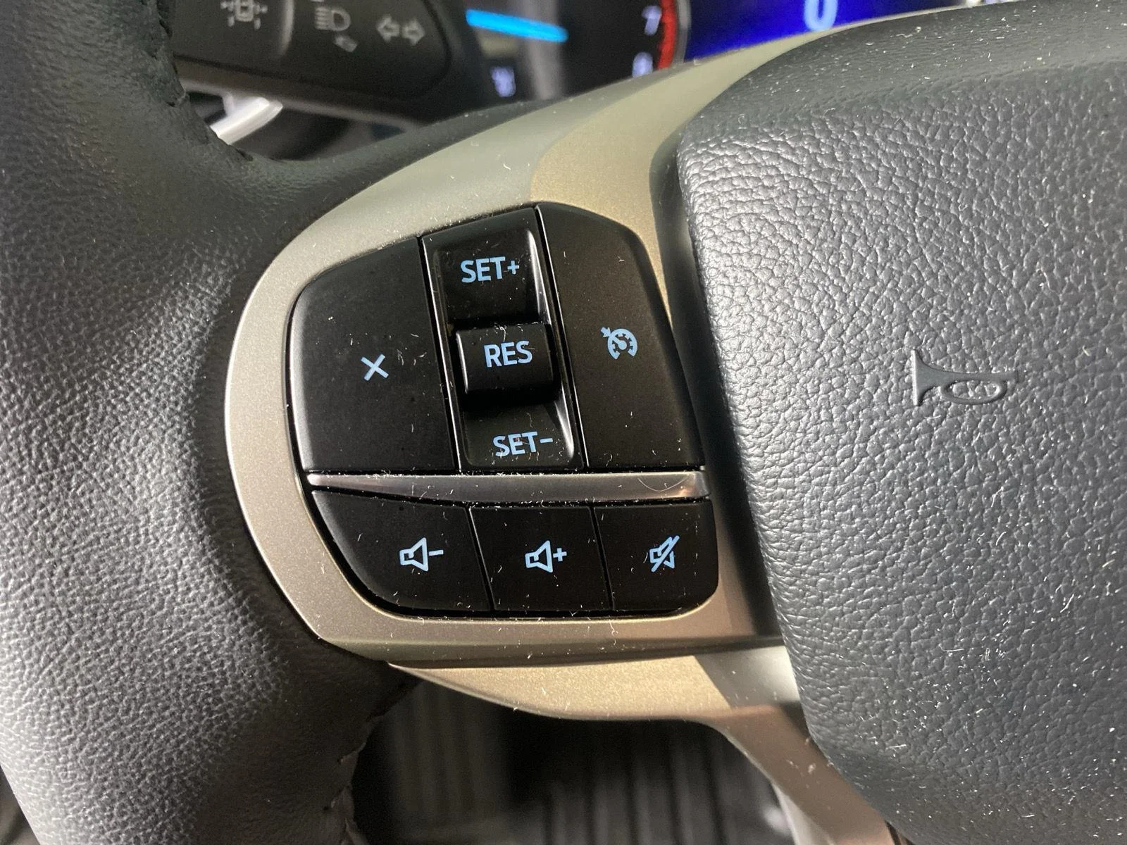 Used 2023 Carbonized Gray Ford XLT image 18
