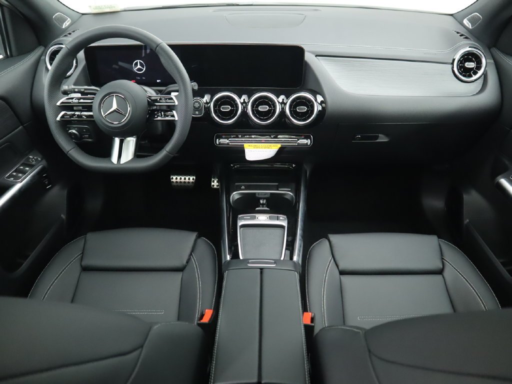 Used 2026 Polar White Mercedes-Benz GLA 250 image 13