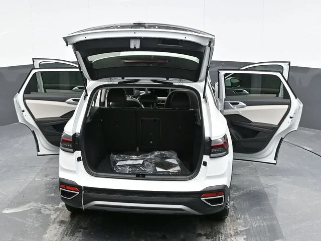 2025 Volkswagen Taos SE - Photo 27