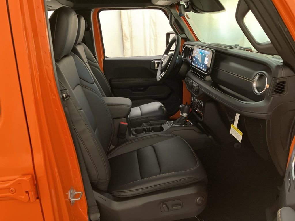 New 2026 Joose Exterior Paint Jeep Sahara image 19