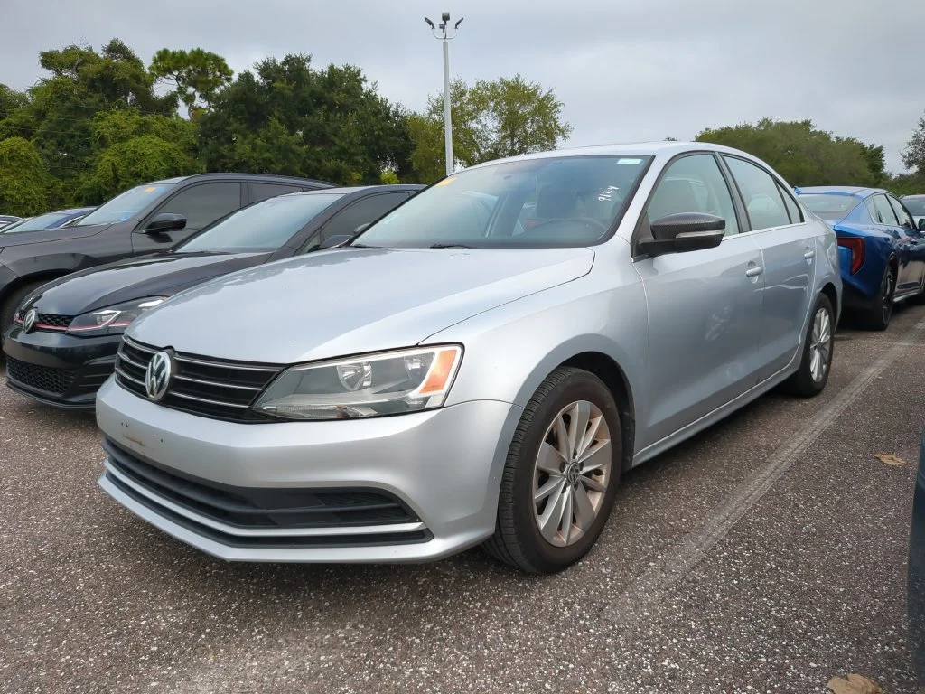 Used 2015 Volkswagen Jetta SE with VIN 3VWD17AJ1FM253653 for sale in Clearwater, FL