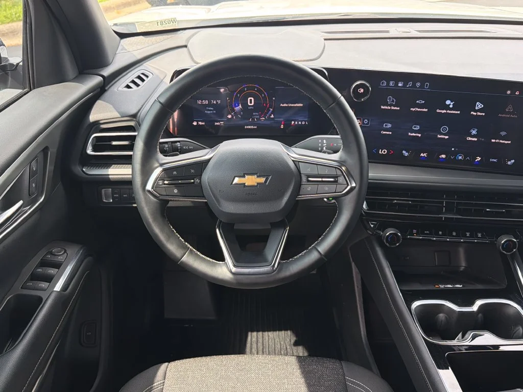 2025 Chevrolet Traverse LT - Photo 18