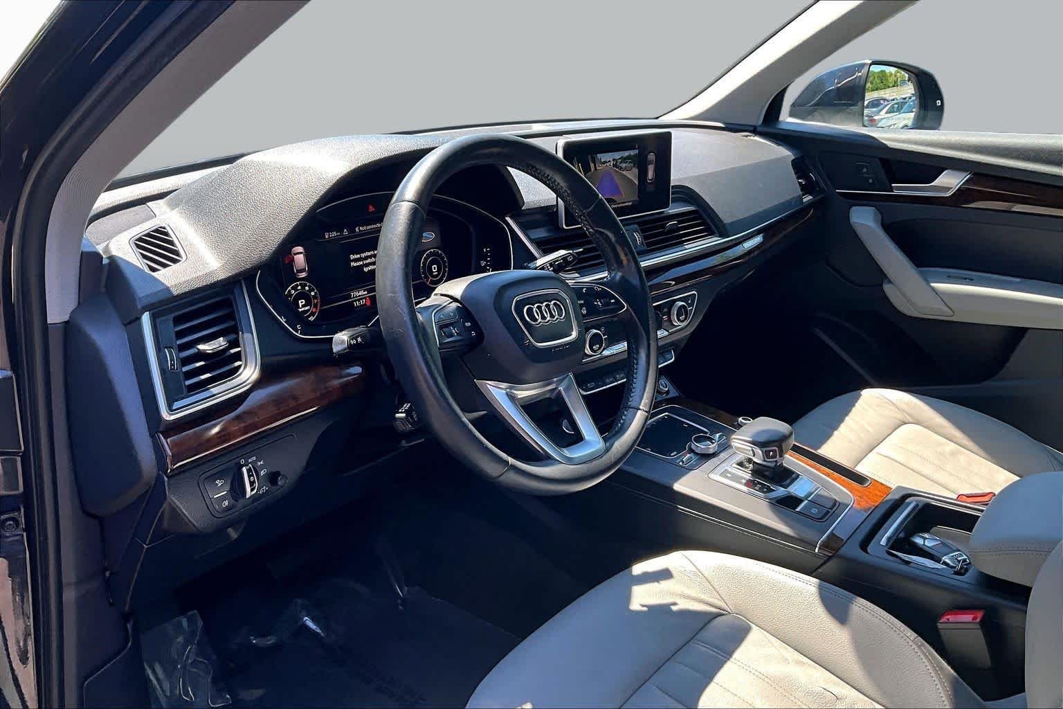 Used 2018 Moonlight Blue Metallic Audi Premium Plus image 18