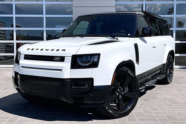 2026 Land Rover Defender 130 X-Dynamic SE