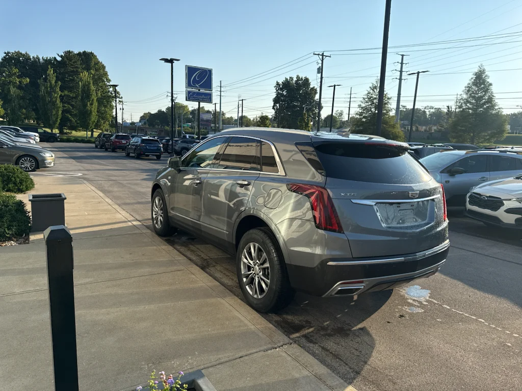 Used 2020 SATIN STEEL METALLIC Cadillac Premium Luxury FWD image 5
