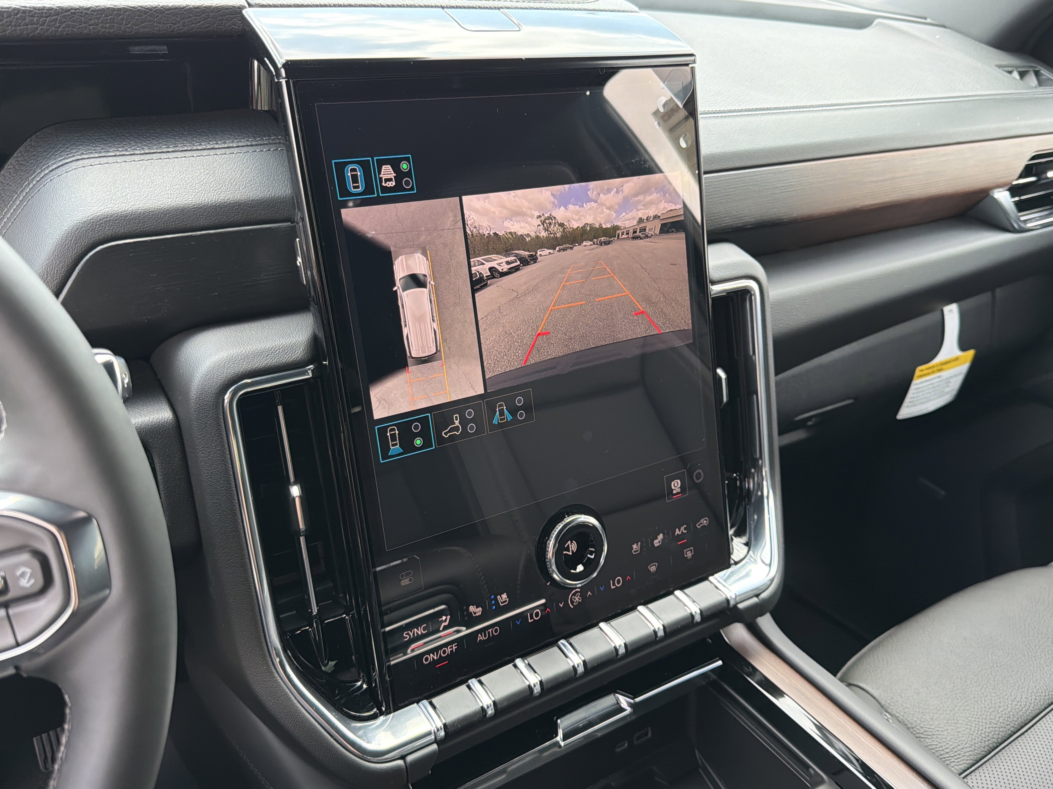 2026 GMC Yukon XL Denali - Photo 24