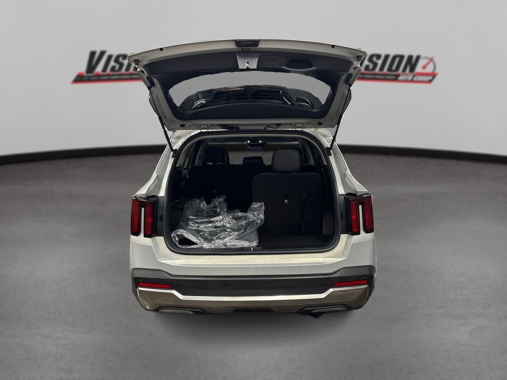 New 2026 Ivory Silver Kia S image 12