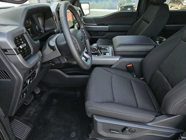 New 2026 Carbonized Gray Metallic Ford XLT image 21