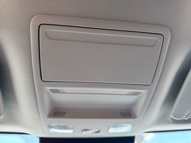 New 2026 Oxford White Ford XLT image 30