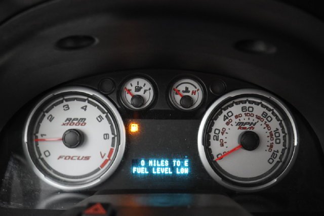 Used 2011 White Ford SE image 18
