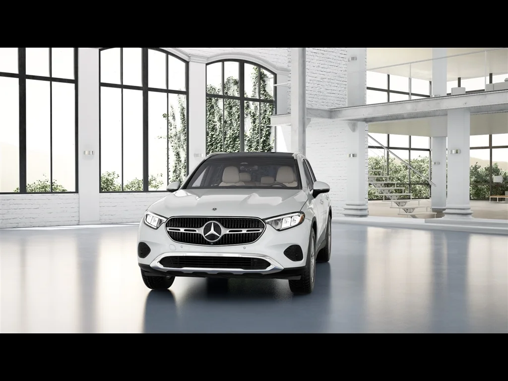 New 2026 MANUFAKTUR Moonlight White Metallic Mercedes-Benz GLC 300 image 37