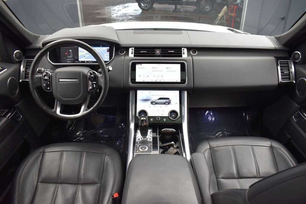 Used 2019 White Land Rover HSE image 16
