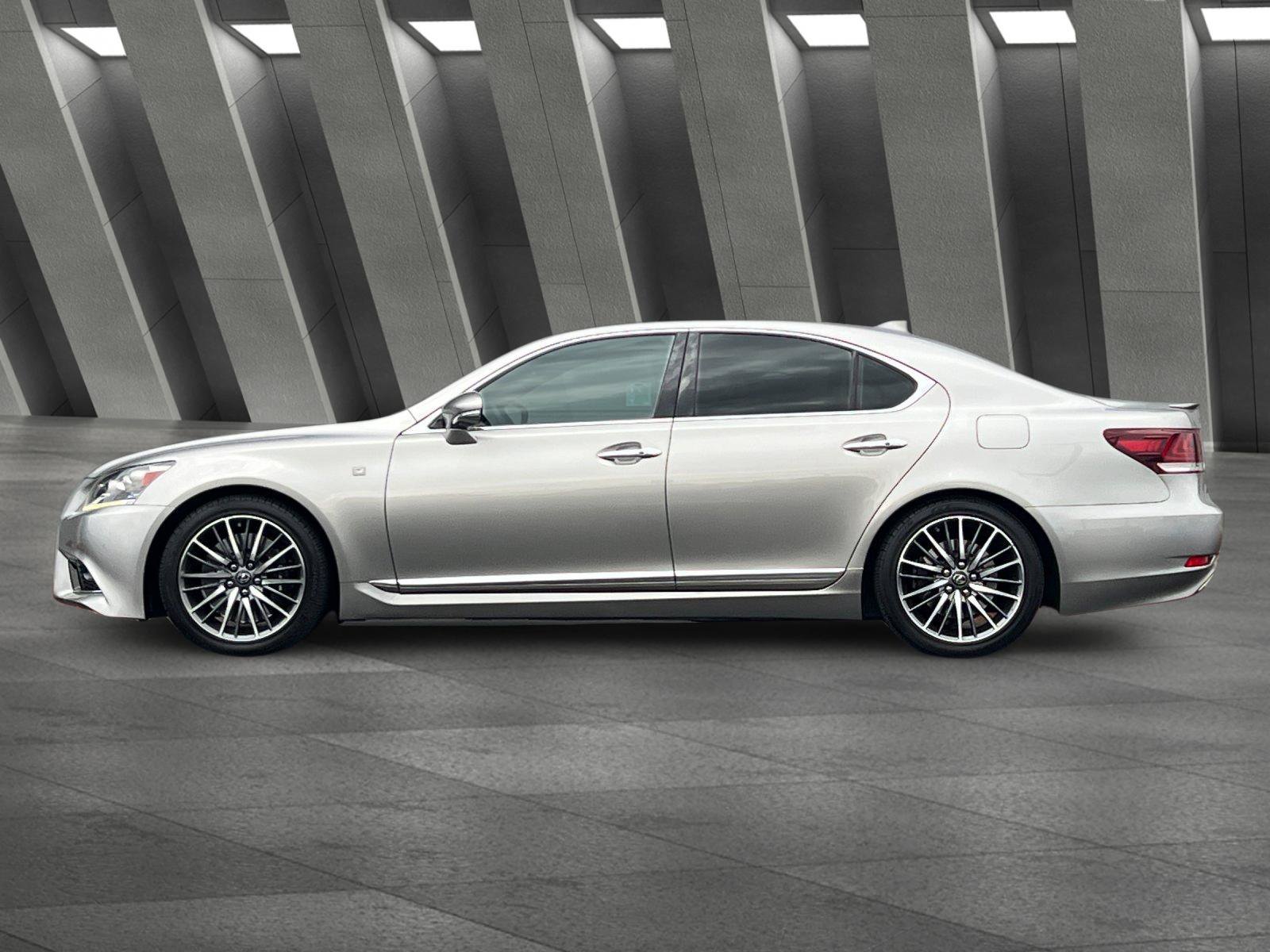 Used 2017 Gray Lexus LS 460 image 7