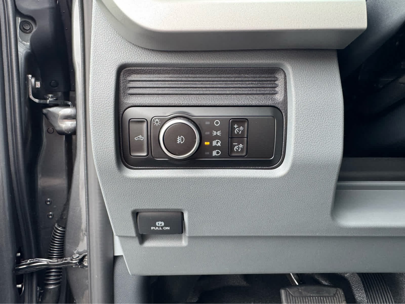 New 2026 Carbonized Gray Metallic Ford XL image 15