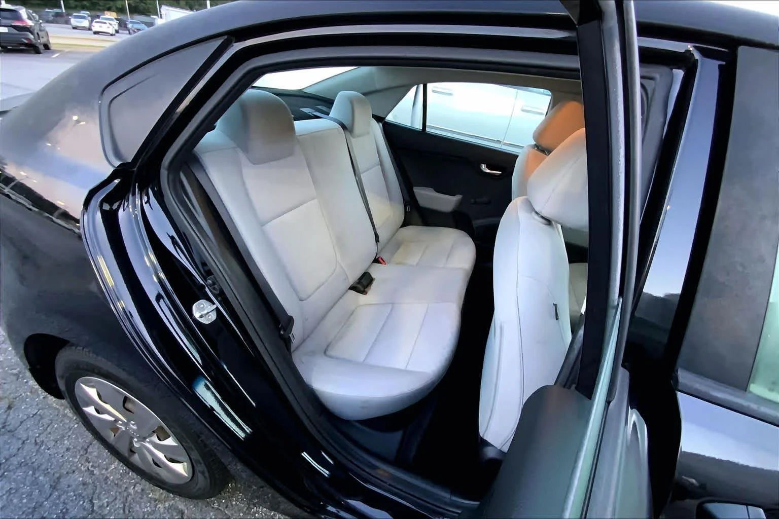 Used 2018 Aurora Black Kia LX image 19