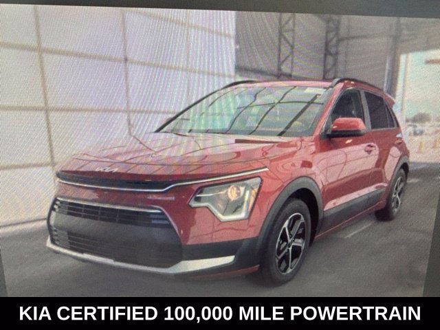 Used 2024 Red Kia LX image 1