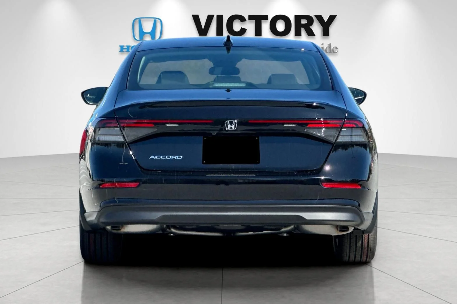 New 2026 Crystal Black Pearl Honda SE image 4