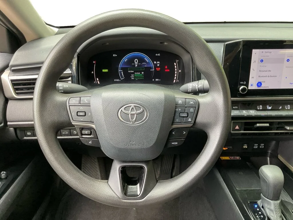 Used 2025 Silver Toyota LE image 17