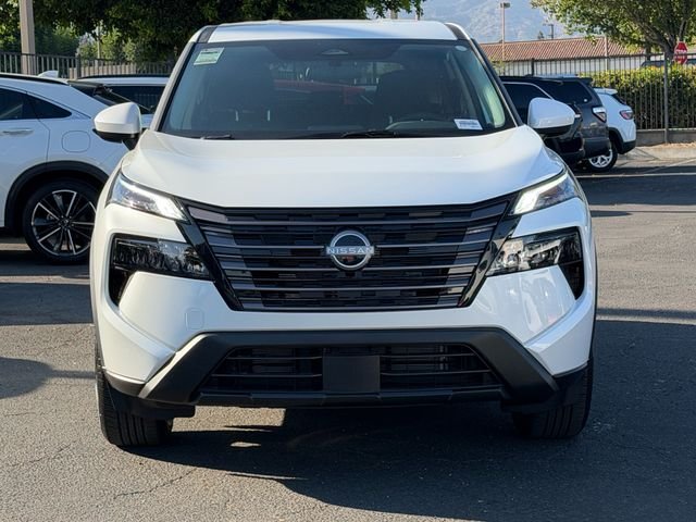 New 2026 Everest White Pearl TriCoat Nissan SV image 2