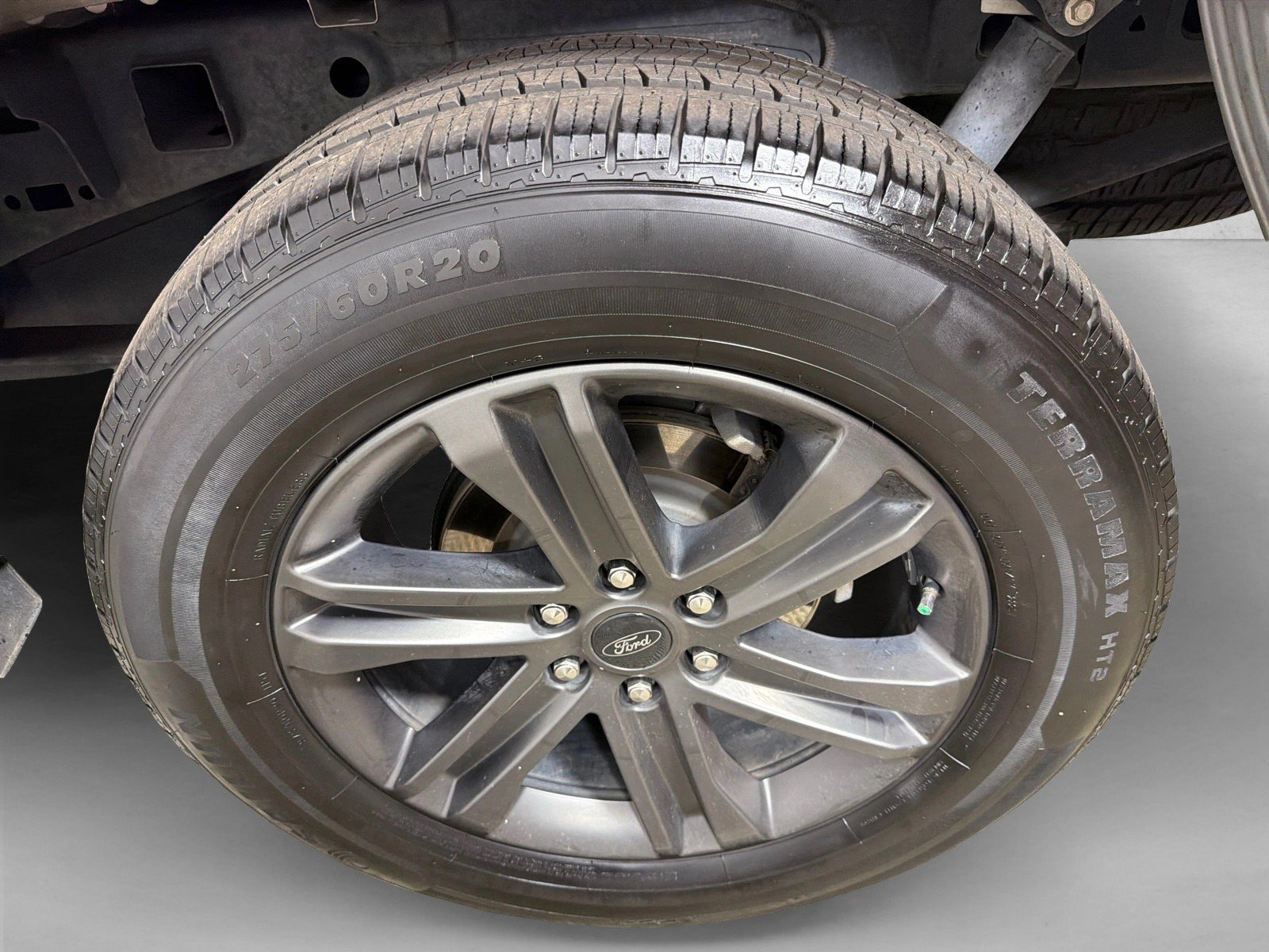 Used 2021 Iconic Silver Metallic Ford LARIAT image 20