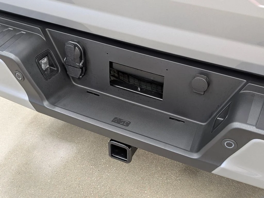 New 2026 Iconic Silver Metallic Ford XLT image 28