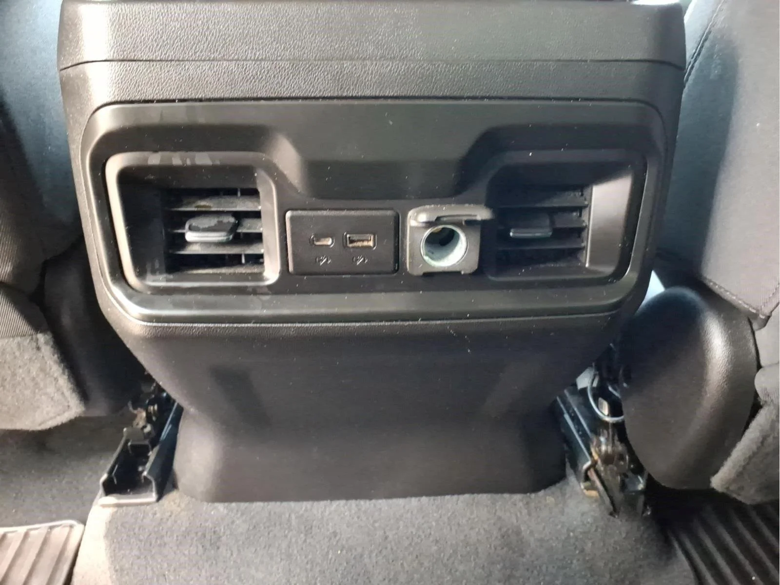 Used 2022 SUMMIT WHITE Chevrolet RST image 11
