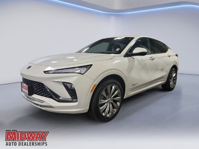 New 2026 WHITE FROST TRICOAT Buick Avenir image 1