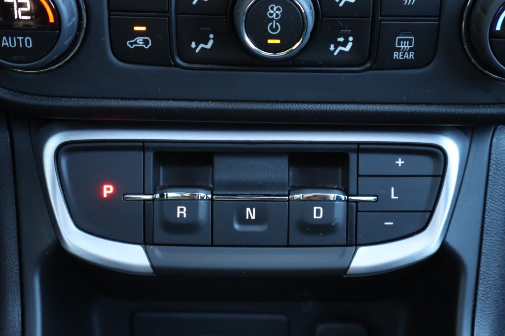 2023 GMC Terrain SLE - Photo 21