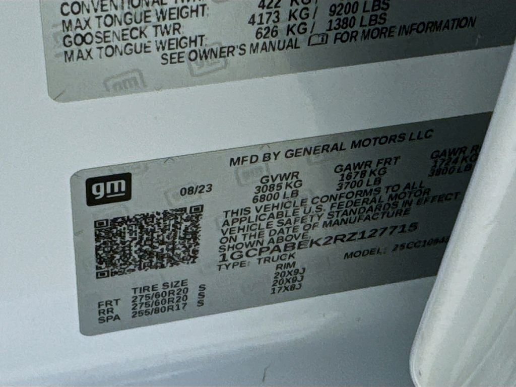 Used 2024 Summit White Chevrolet Custom image 41