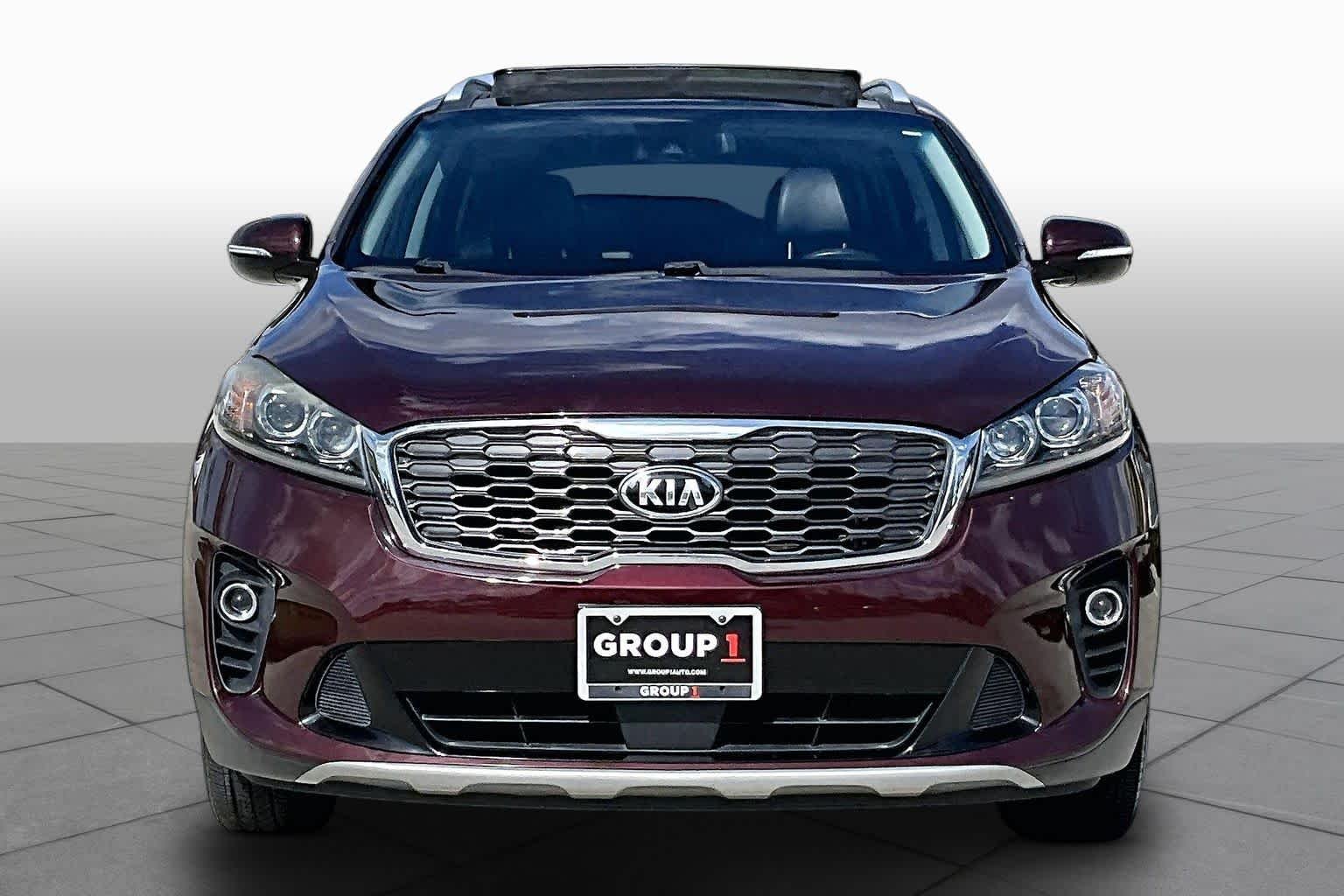 Used 2020 Passion Red Kia EX V6 image 4