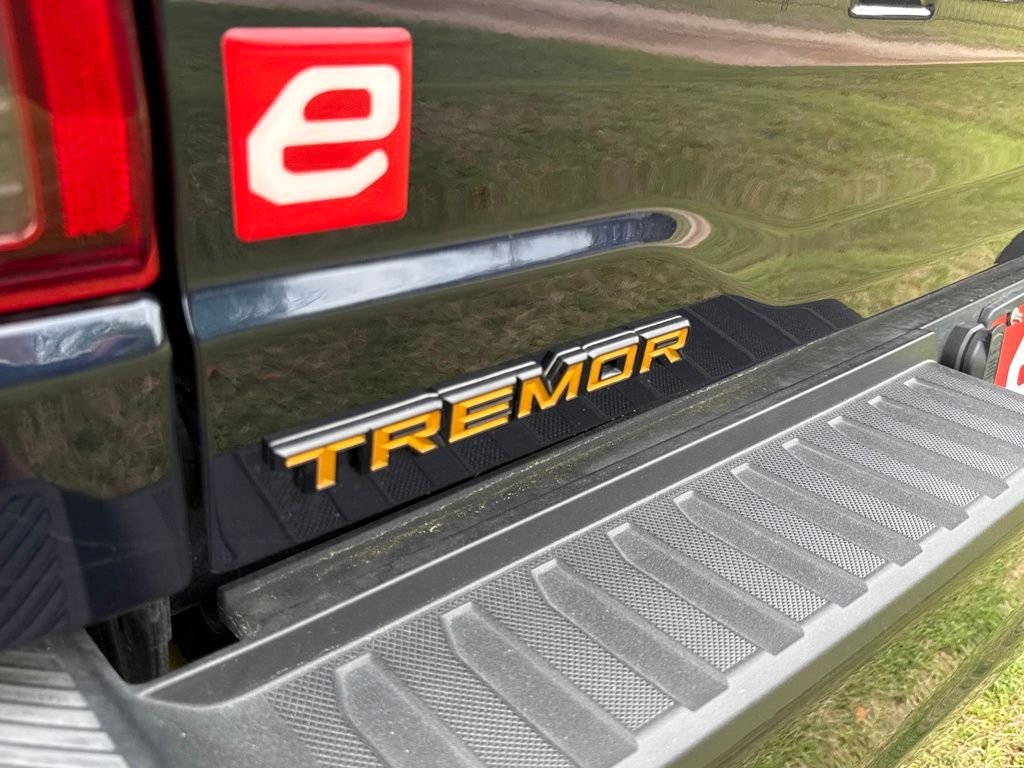 Used 2025 Antimatter Blue Metallic Ford Tremor image 49