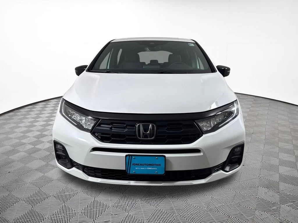 New 2026 Platinum White Pearl Honda Sport-L image 3
