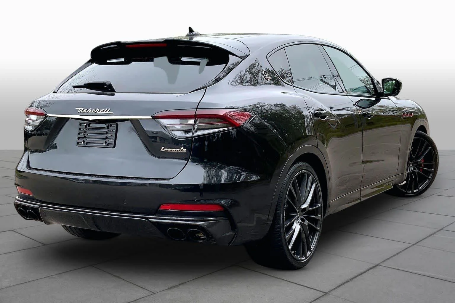 Used 2021 Nero Ribelle Metallic Maserati Trofeo image 13