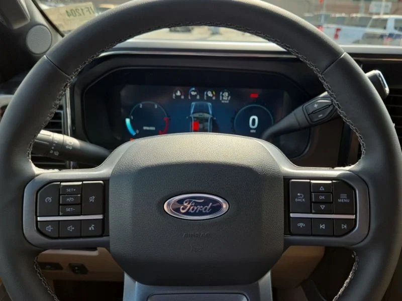 New 2026 Star White Metallic Tri-Coat Ford F-250® Lariat® image 31