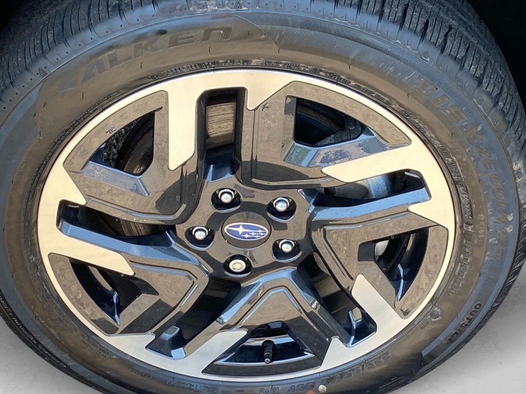 Used 2025 Beige Subaru Premium image 30