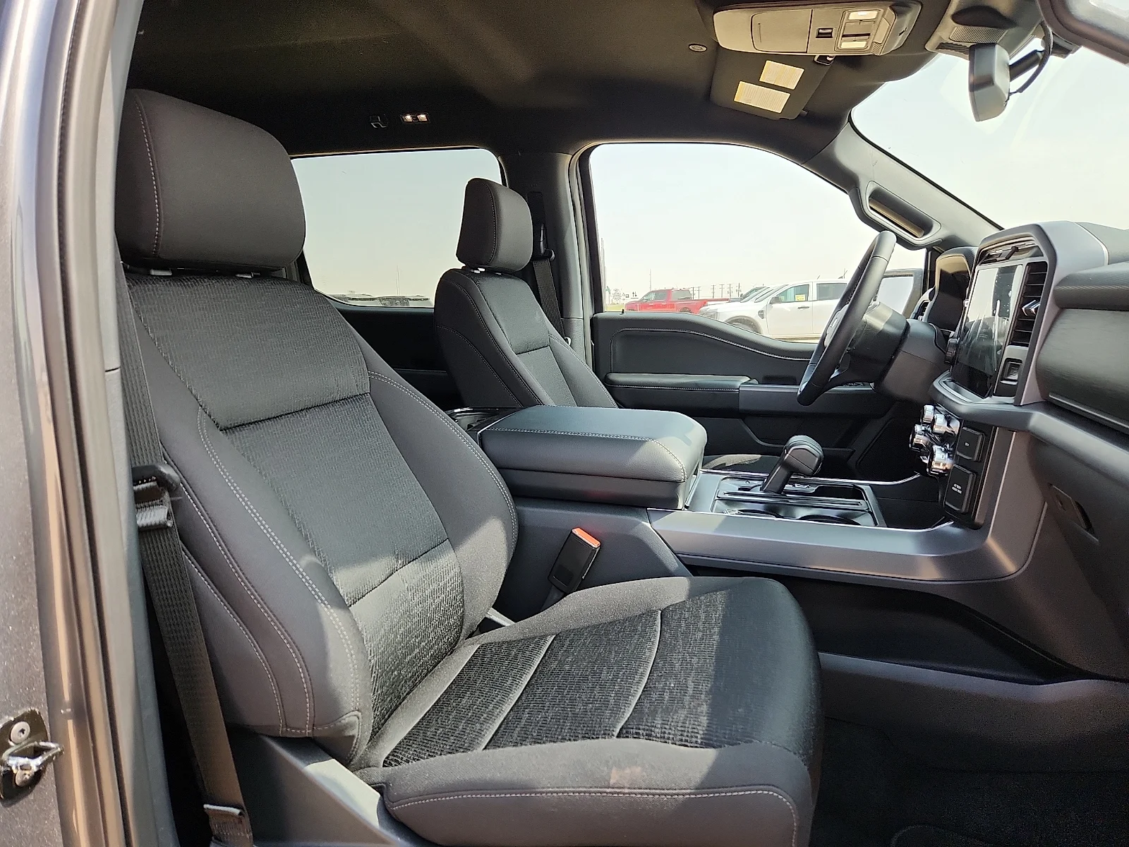 New 2026 Carbonized Gray Metallic Ford XLT image 20