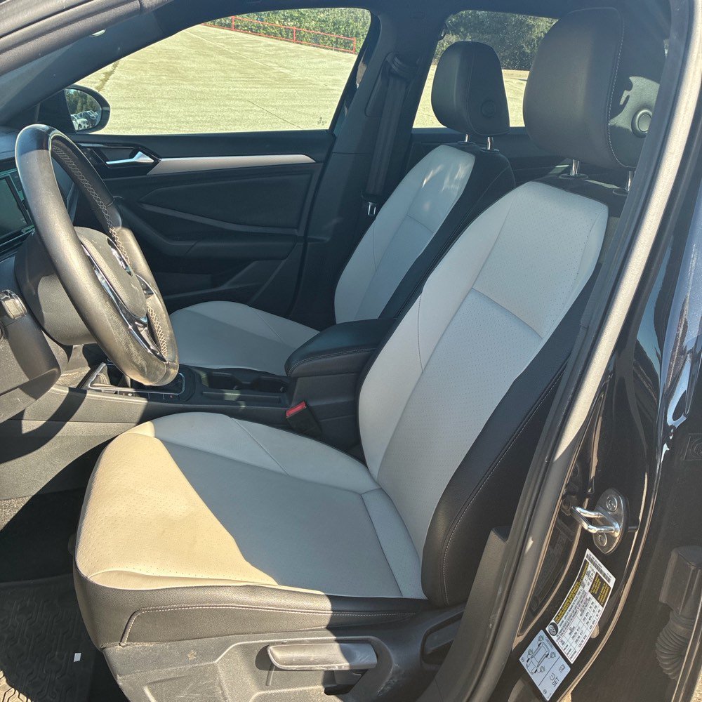 Used 2020 Deep Black Pearl Metallic Volkswagen R-Line image 8