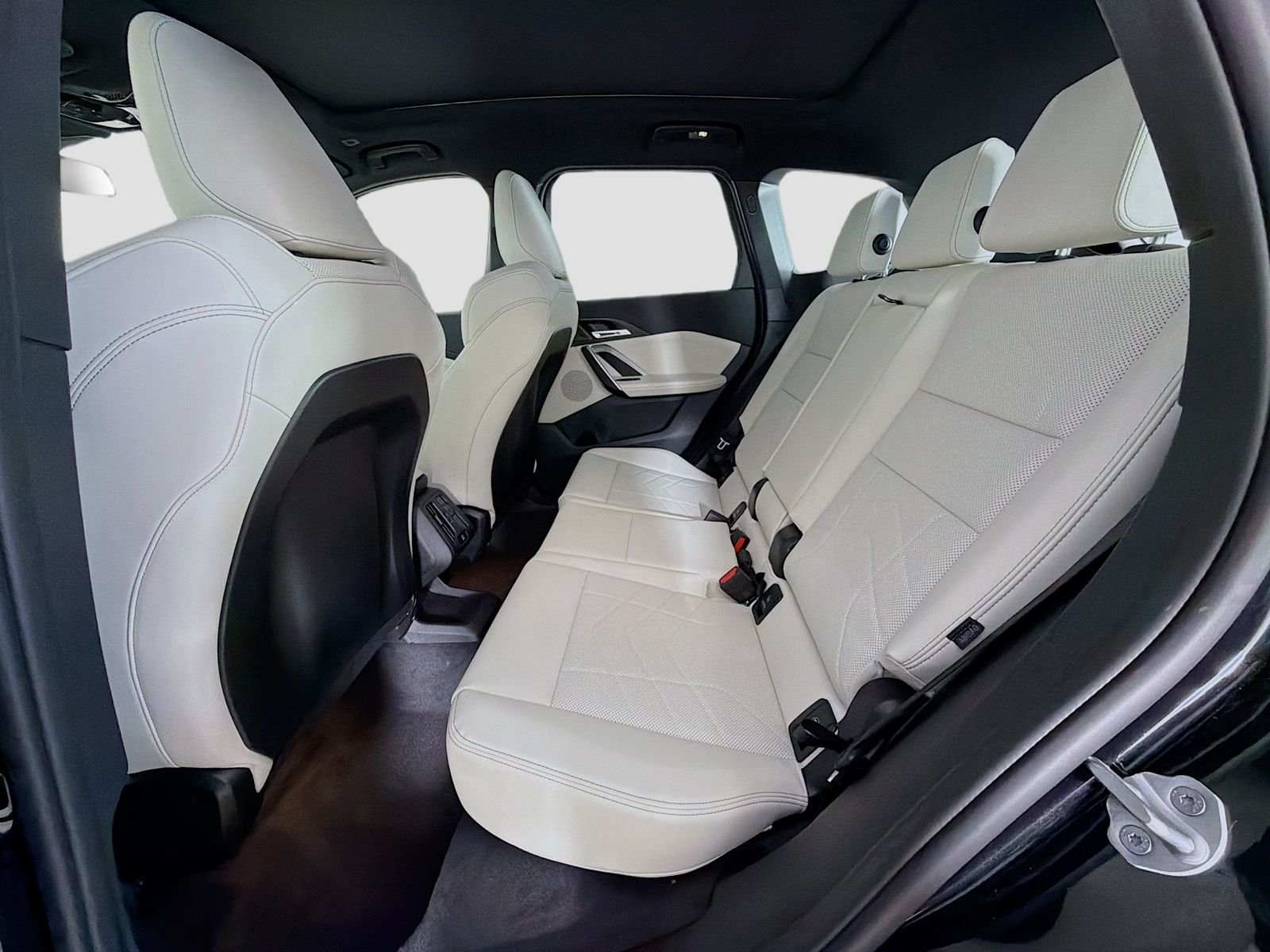 New 2026 Black Sapphire Metallic BMW xDrive28i image 25