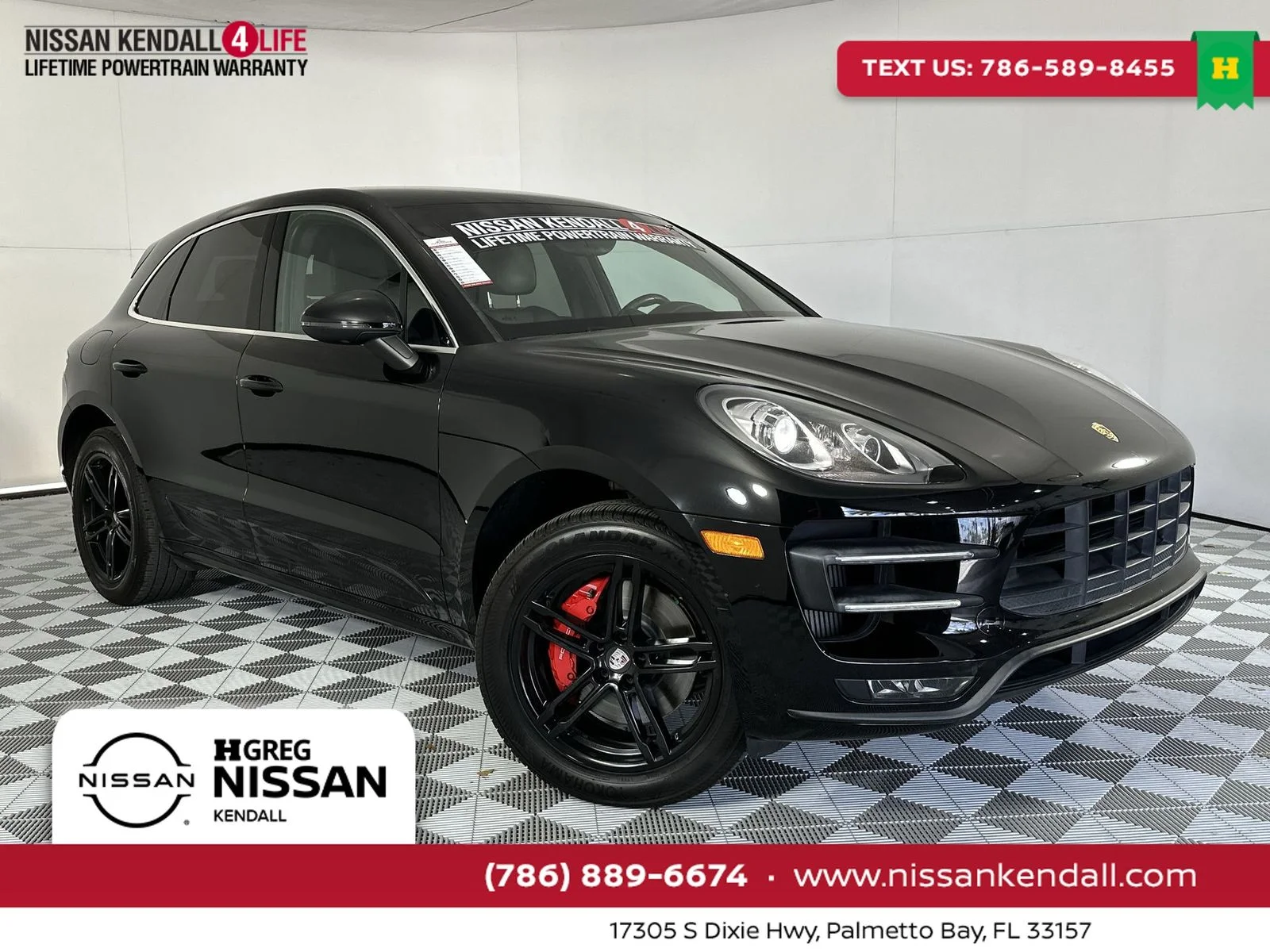 2016 Porsche Macan Turbo's photo