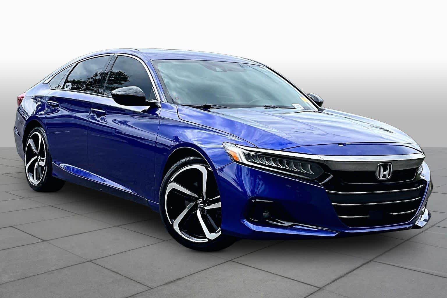 Certified Used 2021 Still Night Pearl Honda Sport image 3