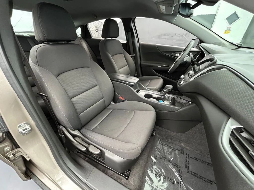 Used 2024 Mineral Gray Metallic Chevrolet LT image 14