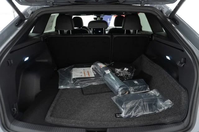 New 2026 Pure Gray Volkswagen 2.0T SEL R-Line Black image 12