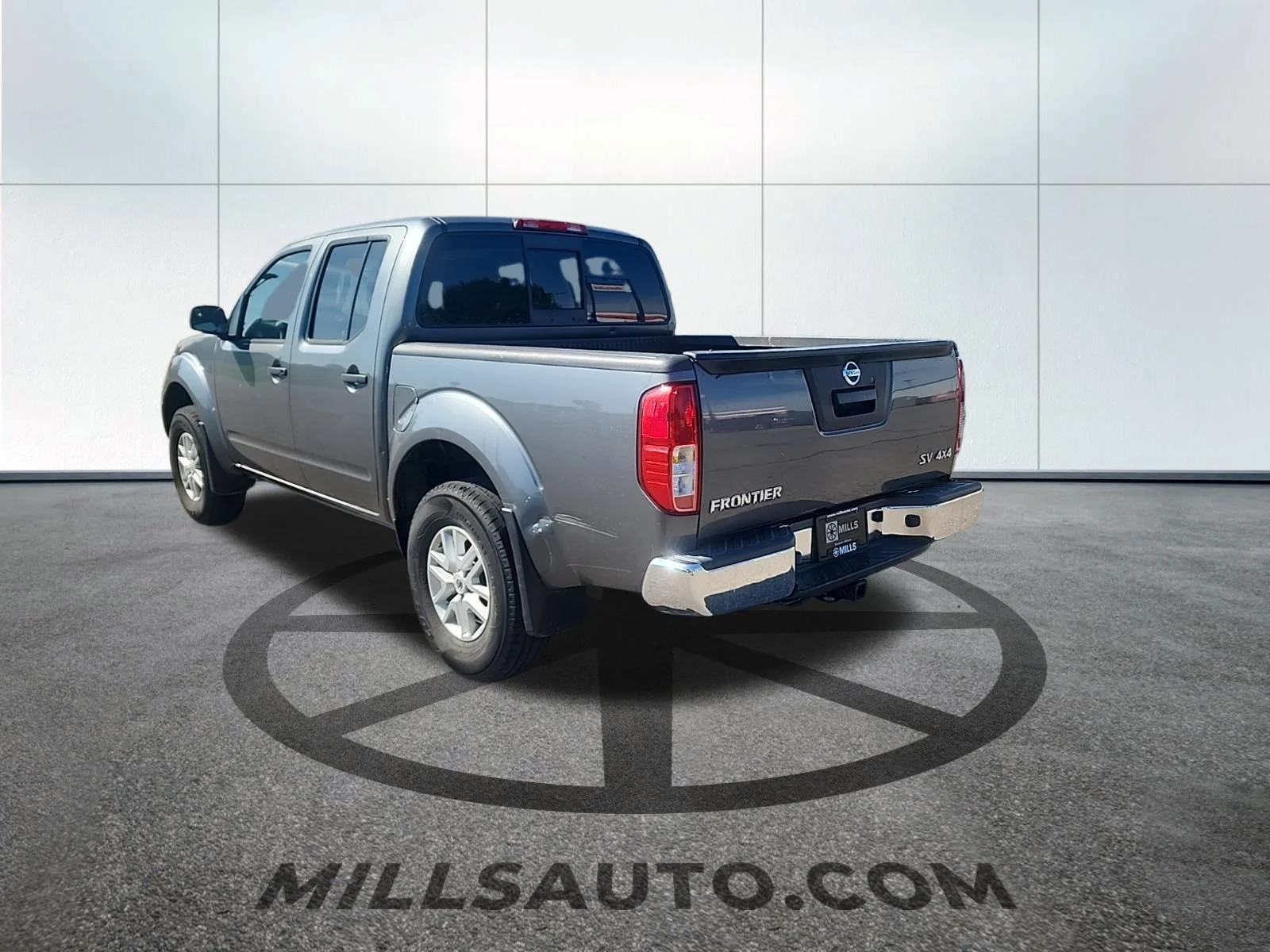Used 2018 Gun Metallic Nissan SV image 4