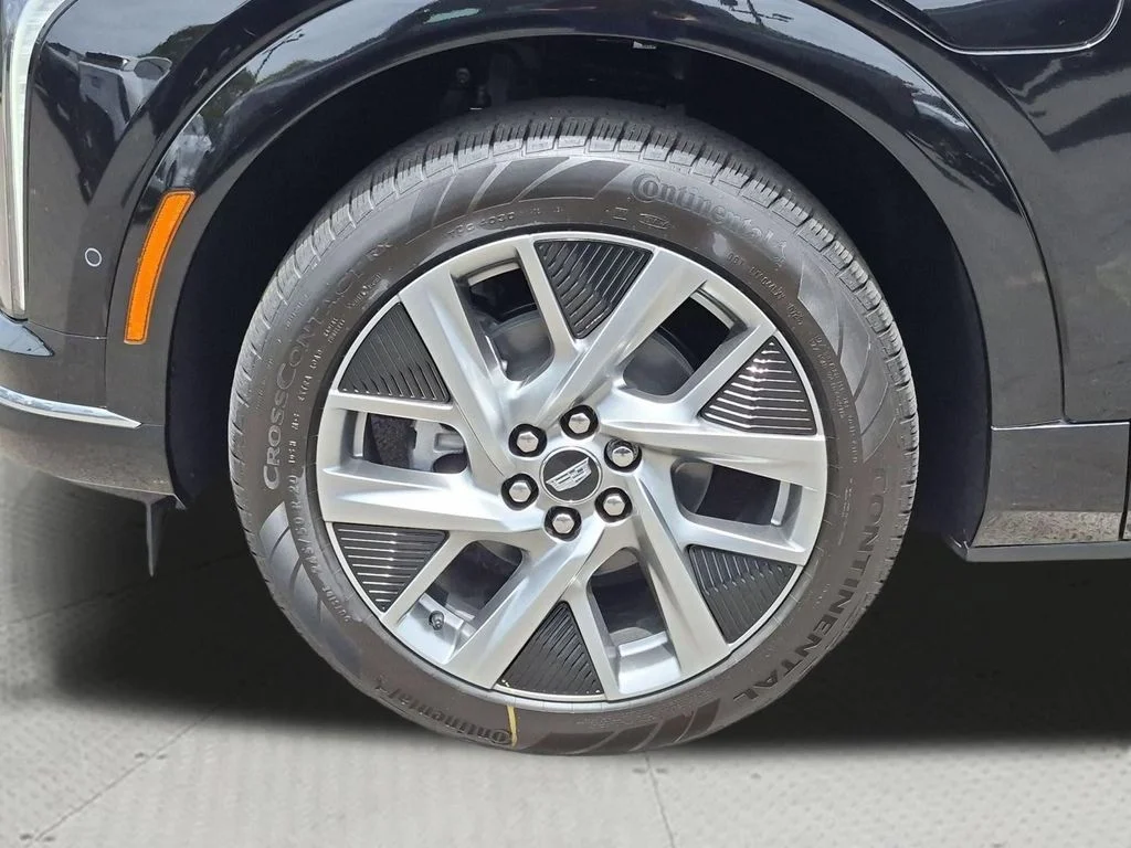 2027 Cadillac OPTIQ Luxury - Photo 32