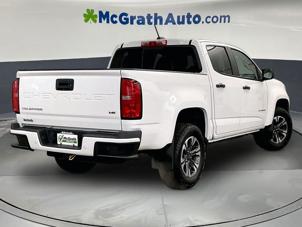 Used 2022 White Chevrolet Z71 image 16