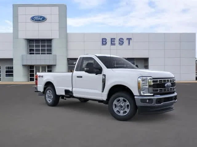 New 2026 Oxford White Ford XLT image 7