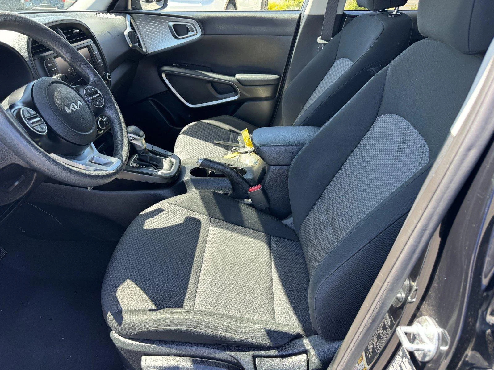 Used 2024 Fusion Black Kia LX image 14