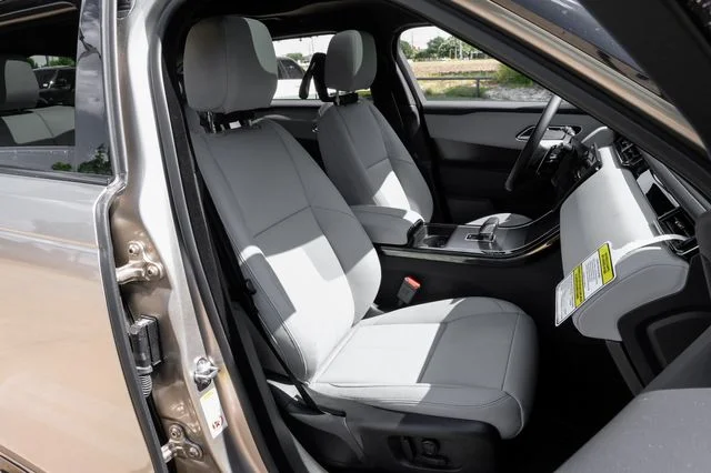 New 2026 Gold Land Rover Dynamic SE image 44